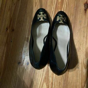 TORY BURCH Raleigh Wedges Black Gold Logo size 10